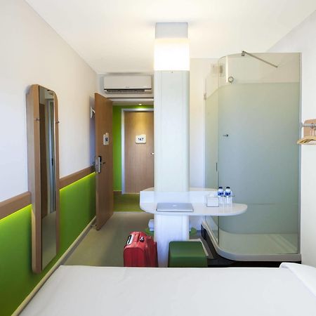Mandai Cordia Hotel Makassar Airport מראה חיצוני תמונה