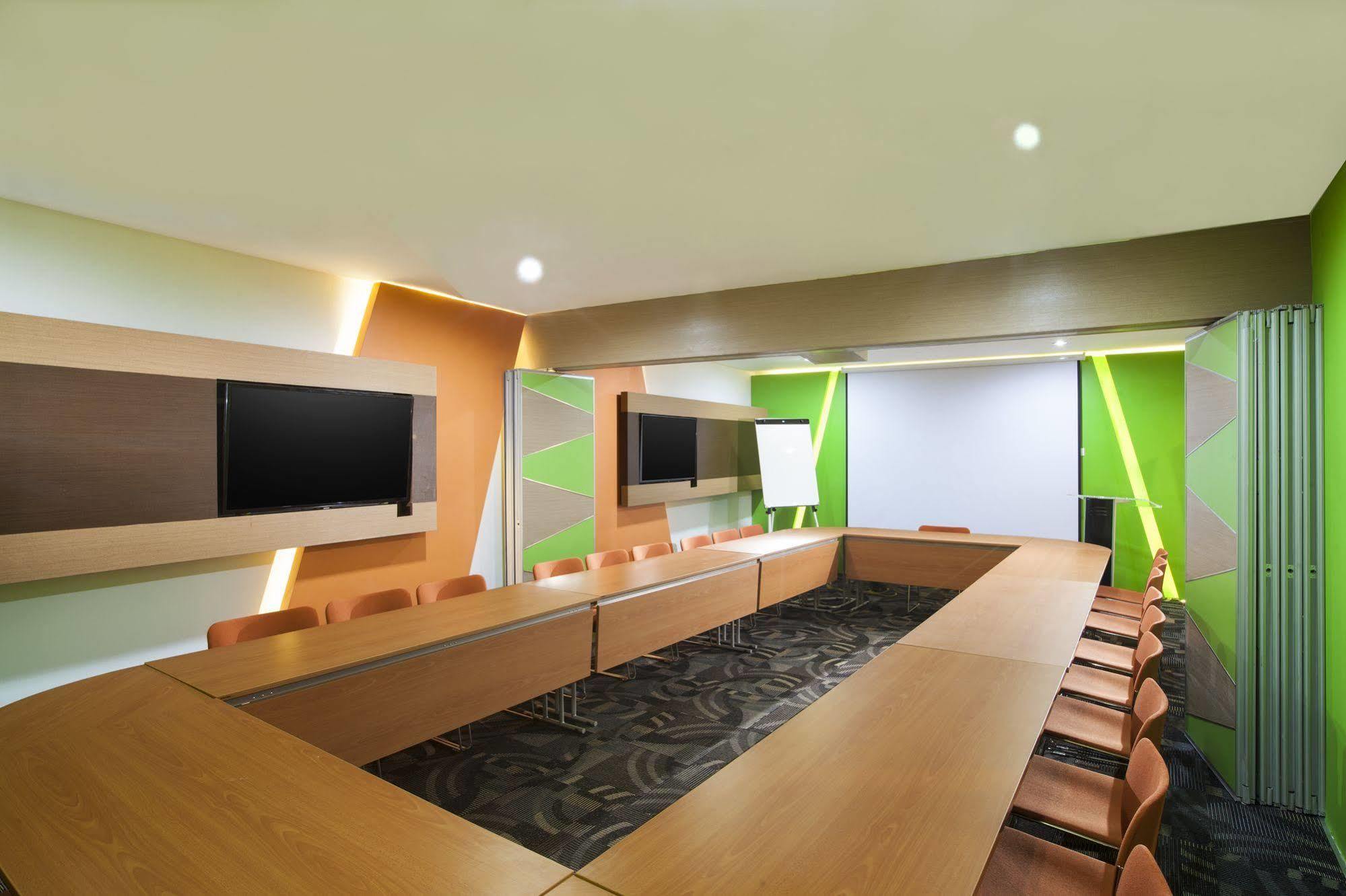 Mandai Cordia Hotel Makassar Airport מראה חיצוני תמונה